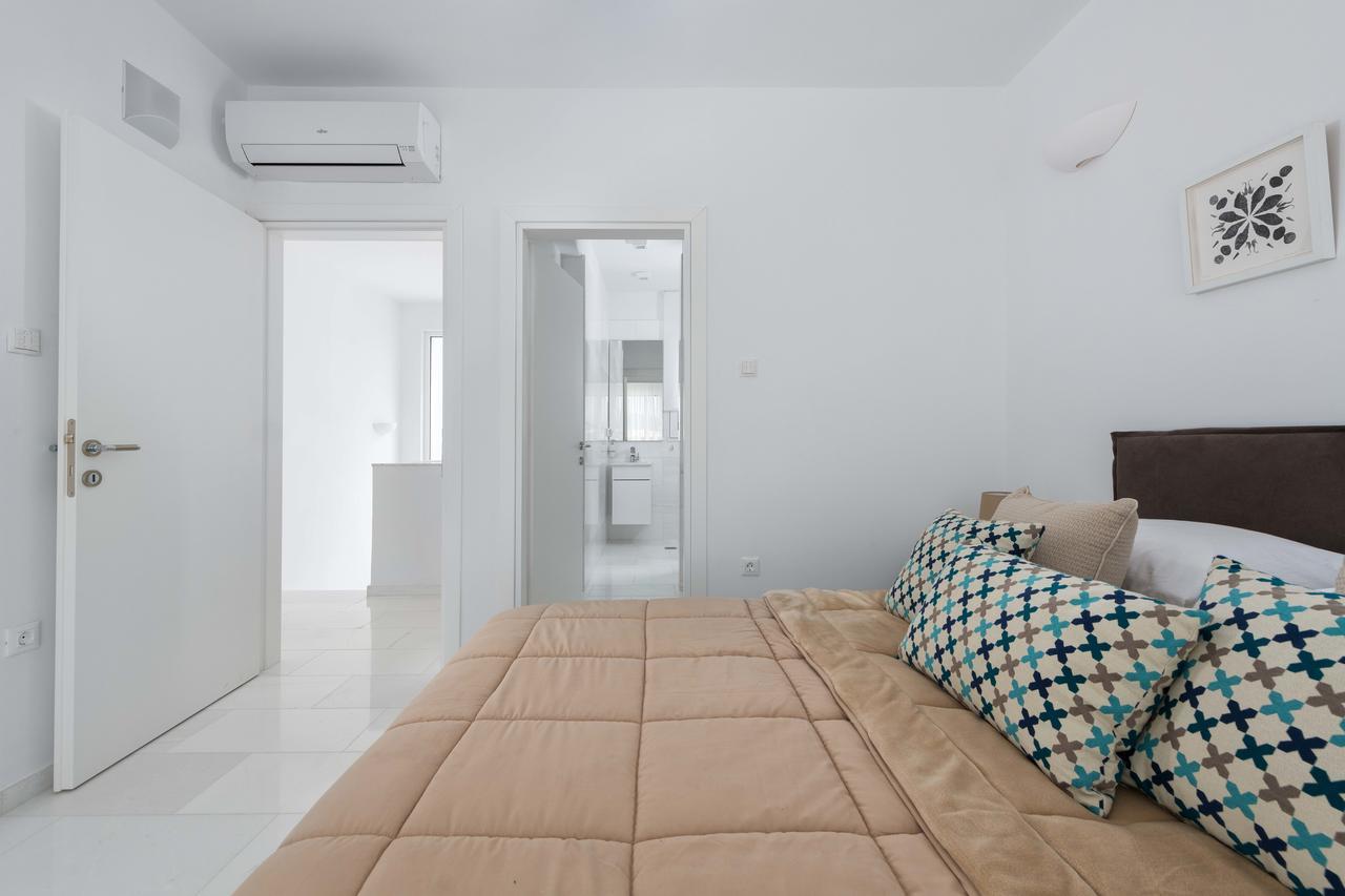 Maria & Nada Beachfront Villas Kolymbia Luaran gambar